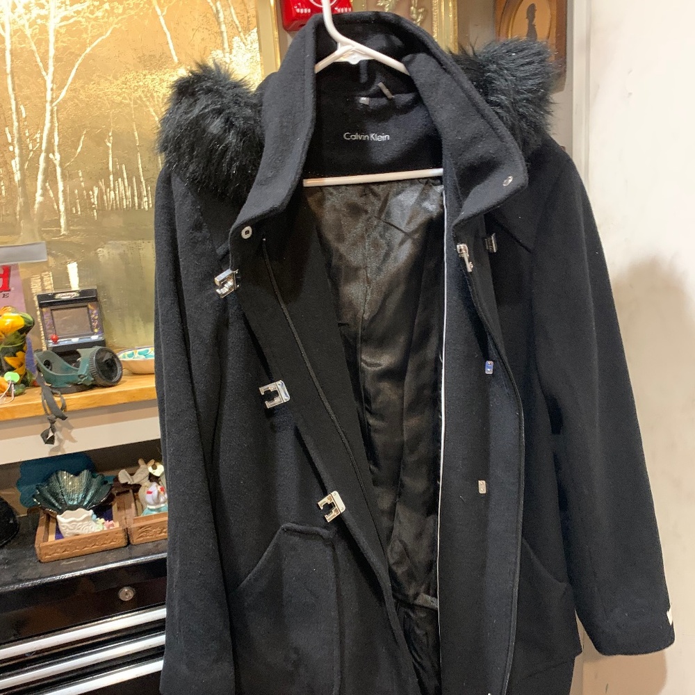Calvin Klein Women’s Classic Iconic Wool Coat heavy jacket